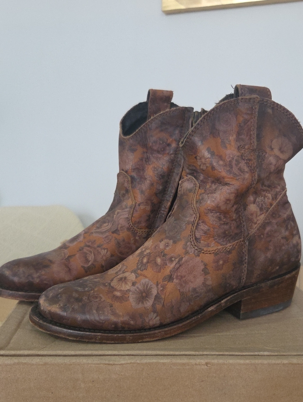 LIBERTY Black Cafe Floral Leather Western Zip Boots luxury smell Of Leather